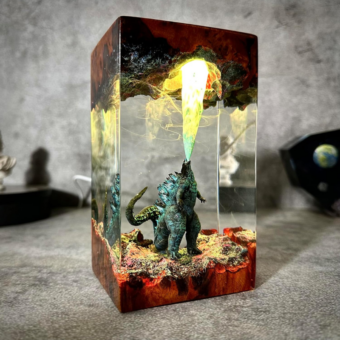 Resin wood Lamp, Epoxy resin lamp, Custom FAMOUS ANIME, MONSTER Resin Lamp,Resin Wood Art Lamp,Personalized Gift for Home Decor,Valentine Gifts,Wedding Gift (Size S(6,5 * 13) cm)